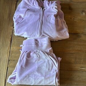 Victoria's Secret Plush Comfort Jumpsuit, New w Tags, Size XS